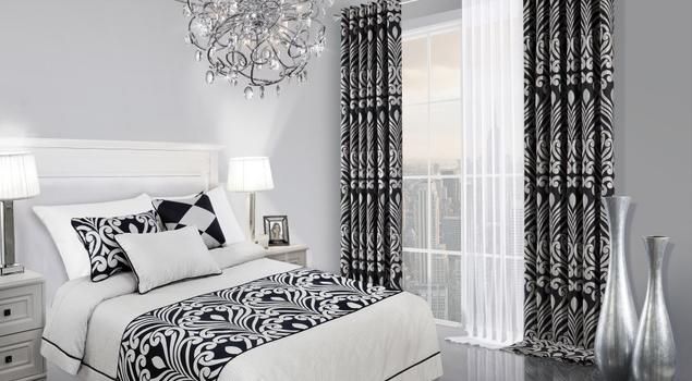 Pomysł na czarno-białą sypialnię – kontrastowa aranżacja sypialni